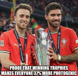 Photogenic memes