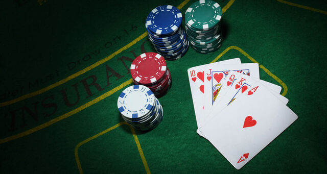 How to play poker in Bet365