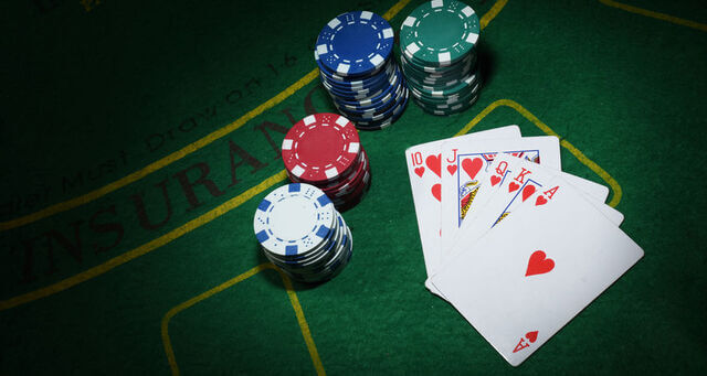 How to play poker in Bet365